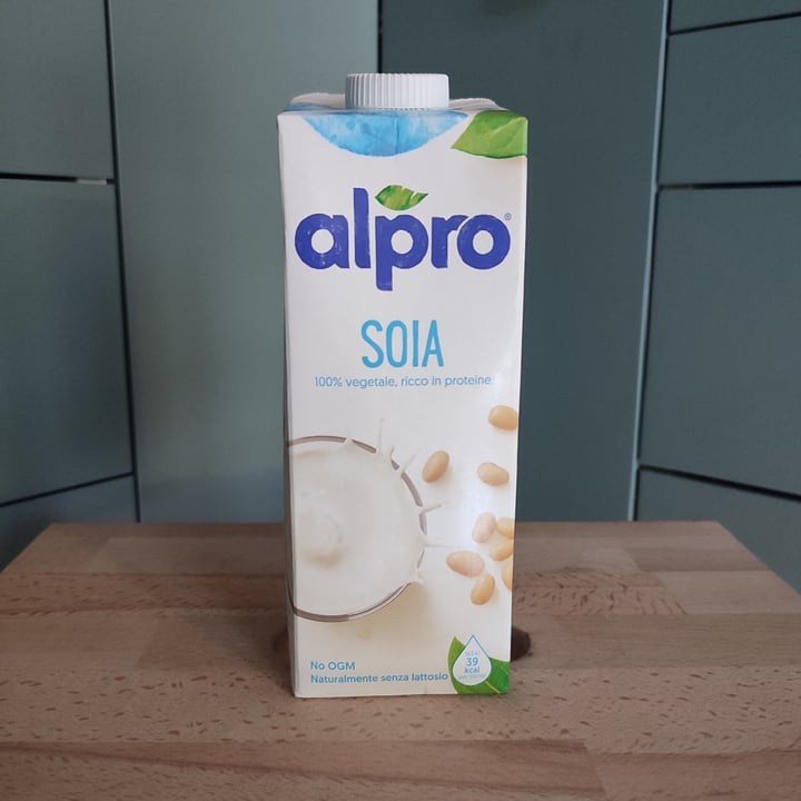 photo of Alpro 100% vegetale soia ricco in proteine shared by @patapitumpa on  08 Sep 2022 - review