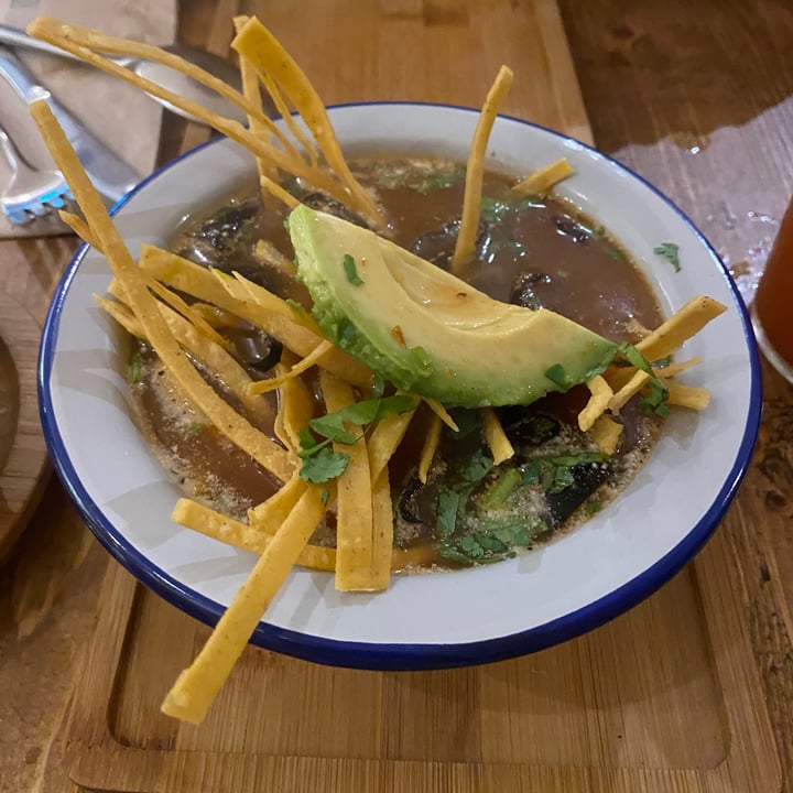 photo of Gallo Santo Sopa De Tortilla / Sopa Azteca shared by @dayleroy on  01 Aug 2020 - review