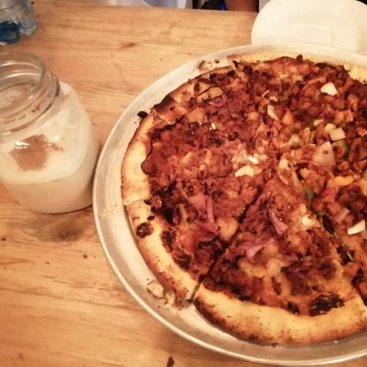 review photo of Vegani Pizza vegana de soya a la pibil y alambre con pimiento shared by @andyveggy on 28 Nov 2019 - review