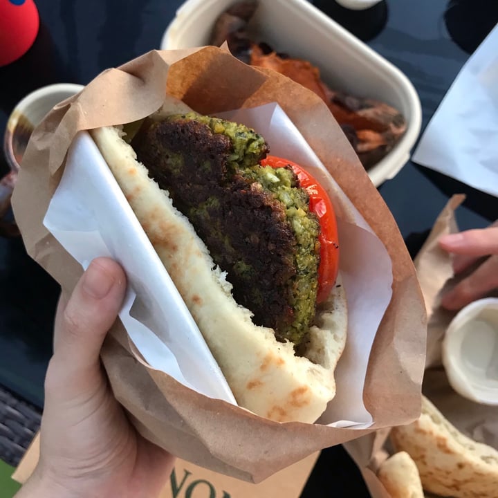 photo of Miznon Singapore Falafel Burger (Veganized) shared by @mariaubergine on  07 Jun 2021 - review