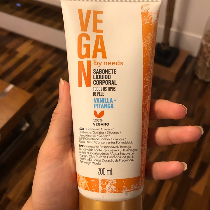review photo of Vegan by Needs sabonete liquido corporal vanilla + pitanga shared by @loretita on 09 May 2022 - review