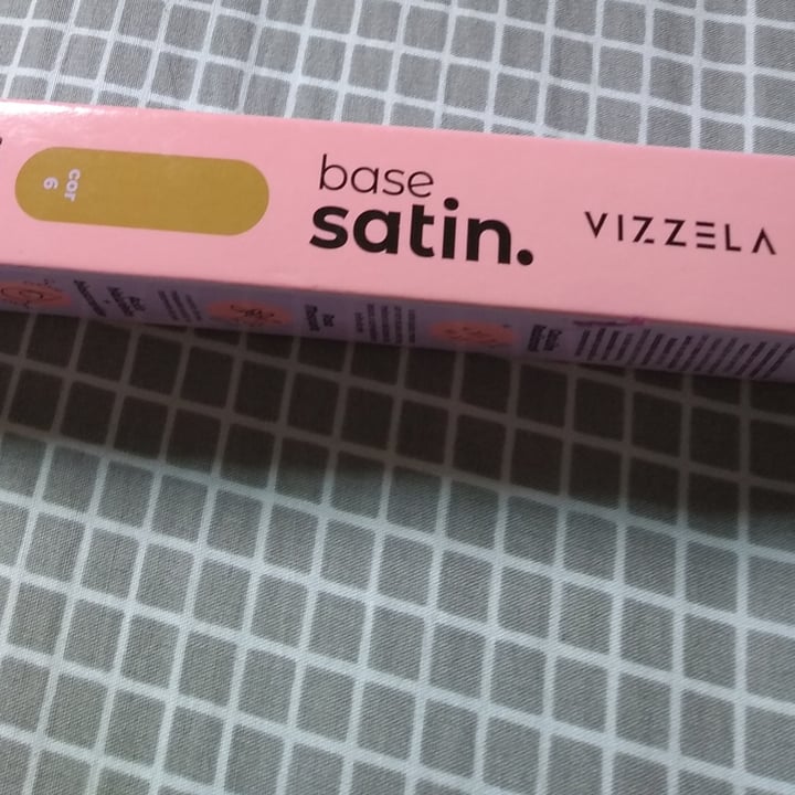 review photo of Vizzela Cosméticos Make up shared by @silviaperez1971 on 30 May 2022 - review