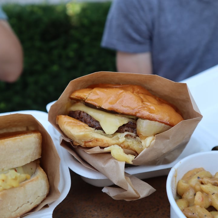 photo of The Southern V The Cliff Burger shared by @lizmaselli on  21 Jun 2021 - review