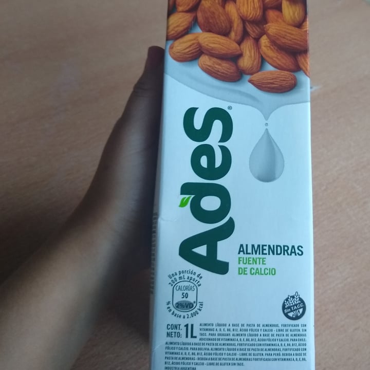 review photo of Ades Leche de Almendras sabor Natural shared by @chipy020 on 03 Nov 2020 - review