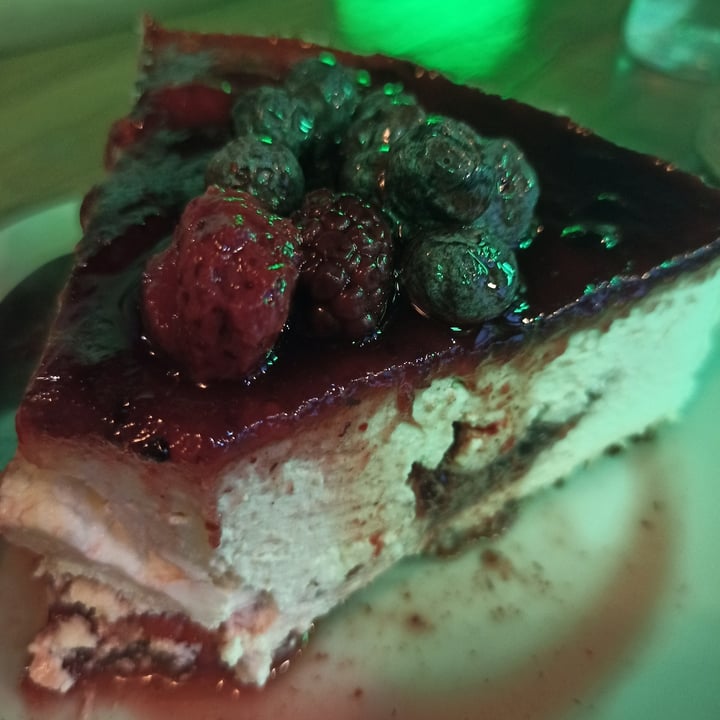review photo of liberacion cocina vegana Cheesecake shared by @diegokero on 14 Jan 2022 - review