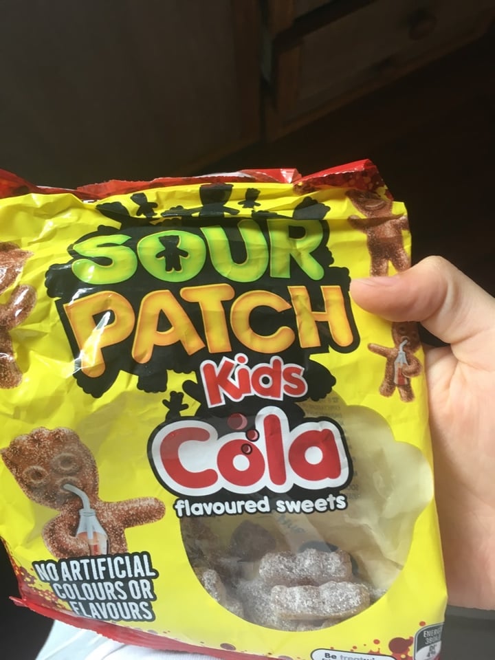 photo of Sour Patch Kids Cola shared by @violetandrre on  29 Mar 2020 - review