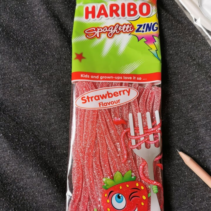 review photo of Haribo Spaghetti strawberry shared by @hannahfaye on 09 Jun 2022 - review