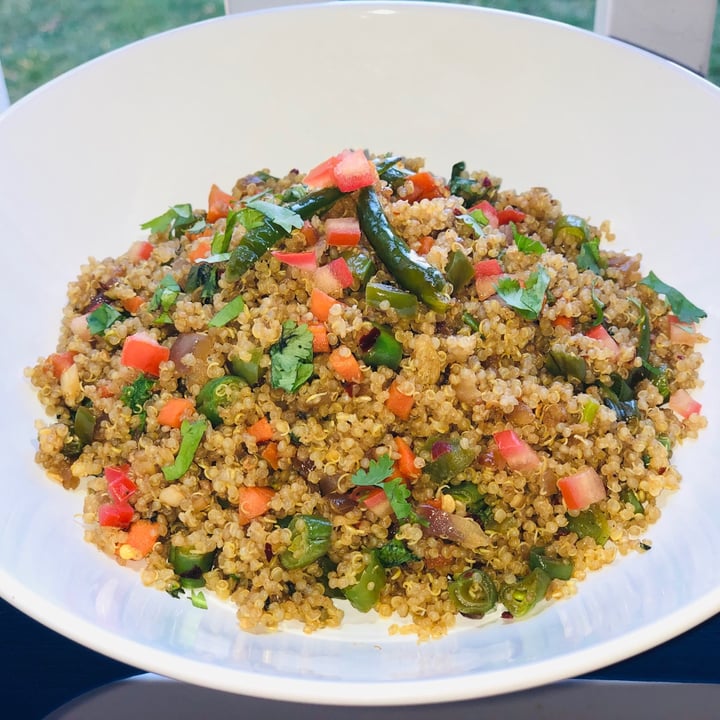 photo of Kirkland Signature Quinoa organica shared by @vaishvegan on  02 Oct 2020 - review