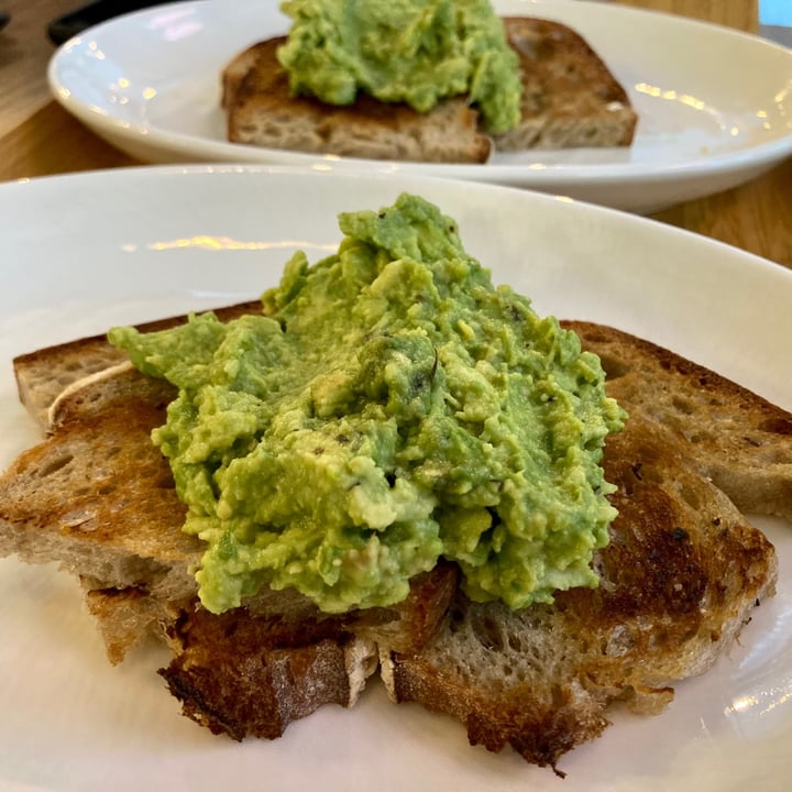 photo of Rollie Olie @ SBF Center Avocado Toast (no egg) shared by @unclenorton on  17 Apr 2021 - review
