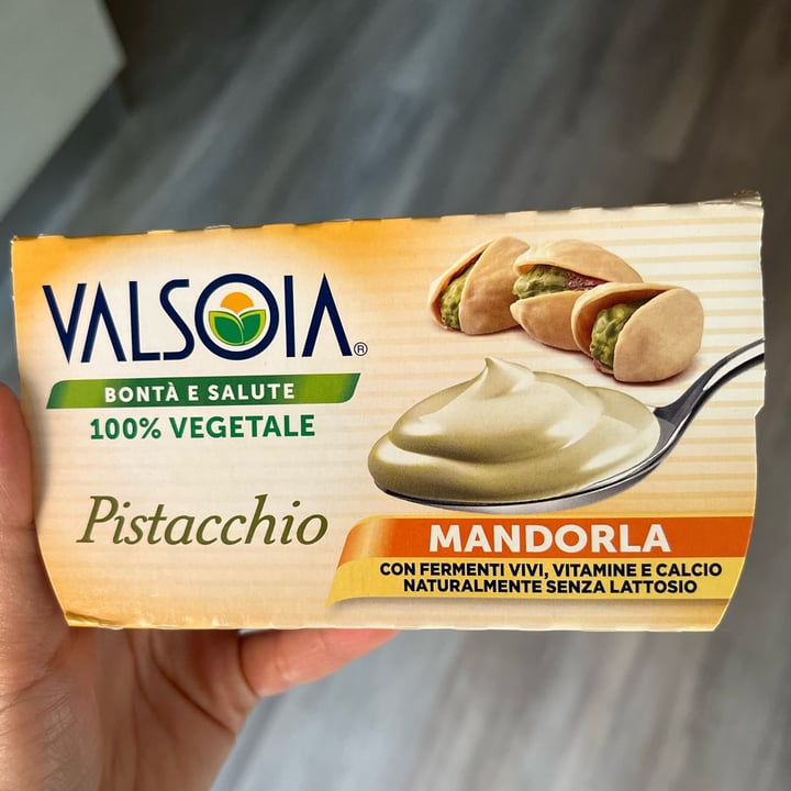 photo of Valsoia Pistacchio Mandorla shared by @stefi11 on  17 Sep 2022 - review
