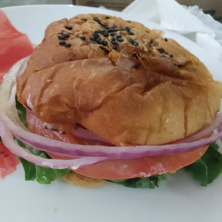 photo of Vegan On Polanco (Delivery) Hamburguesa Florecer shared by @psai on  29 Mar 2021 - review