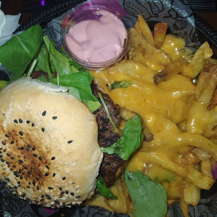 photo of Lado V Not Burger Milipili shared by @sonilive on  10 May 2022 - review