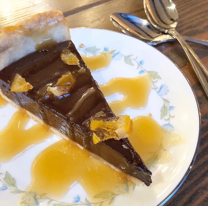 photo of fig + farro Chocolate Pie shared by @passportvegan on  24 Jan 2020 - review