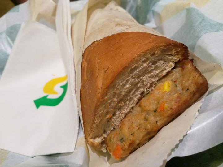 photo of SUBWAY Parkway Parade Vege patty shared by @kalaivanan on  08 Apr 2019 - review