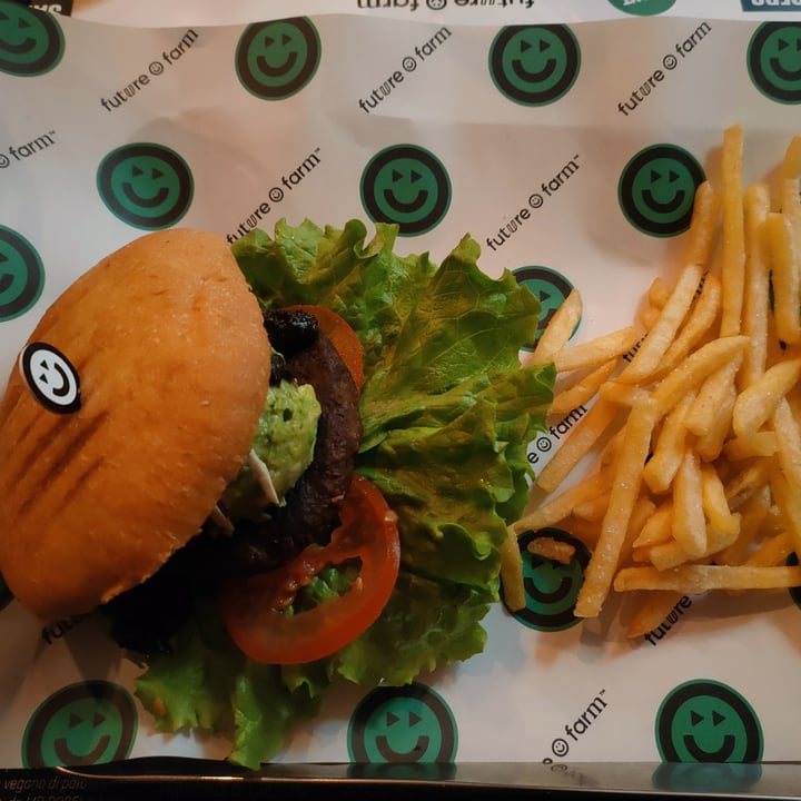 review photo of 3B - Burger Beer Bitter Avocado burger shared by @agnetrem on 13 Feb 2022 - review