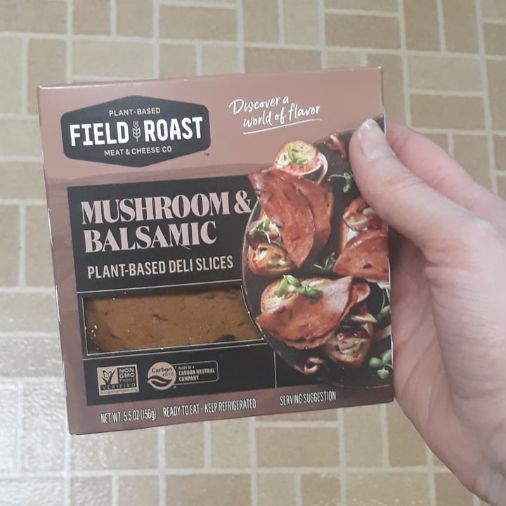 photo of Field Roast Mushroom & Balsamic Deli Slices shared by @hannahamell on  19 Aug 2021 - review