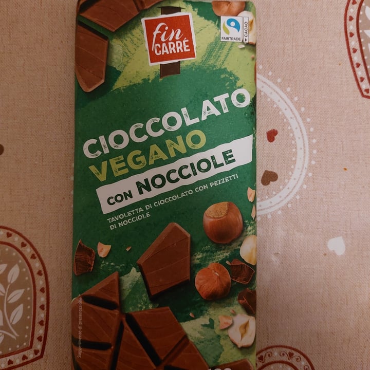 photo of Fin Carré Cioccolata vegana alle nocciole shared by @sirjoe on  08 Apr 2022 - review