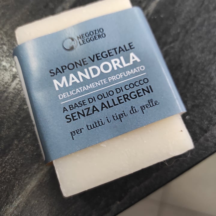review photo of Negozio Leggero Sapone vegetale alla mandorla shared by @rosellapass on 26 Jun 2022 - review