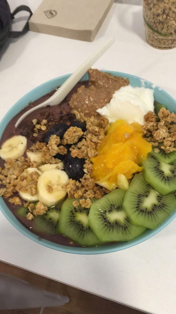 review photo of Brunch Milk Away Tropical bowl shared by @clarinesvp on 30 Jul 2019 - review