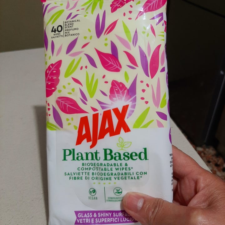 photo of Ajax Plant Based biodegradable salviette  shared by @kate71 on  22 Apr 2022 - review