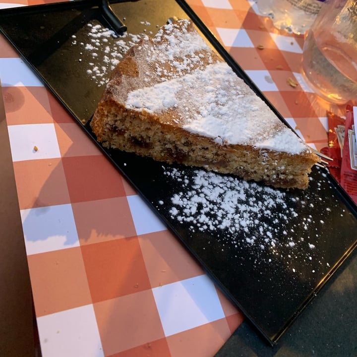 photo of Garage Pub Torta Ribes E Melograno Vegan shared by @silviamaie on  02 Jul 2022 - review
