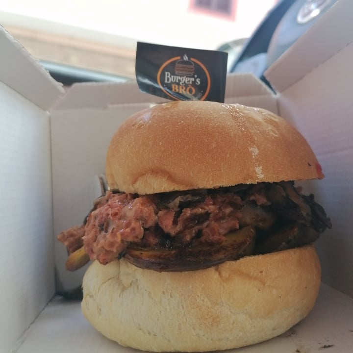 photo of Burger's bro' panino Vegan cheese steak shared by @rosannad93 on  11 Sep 2022 - review