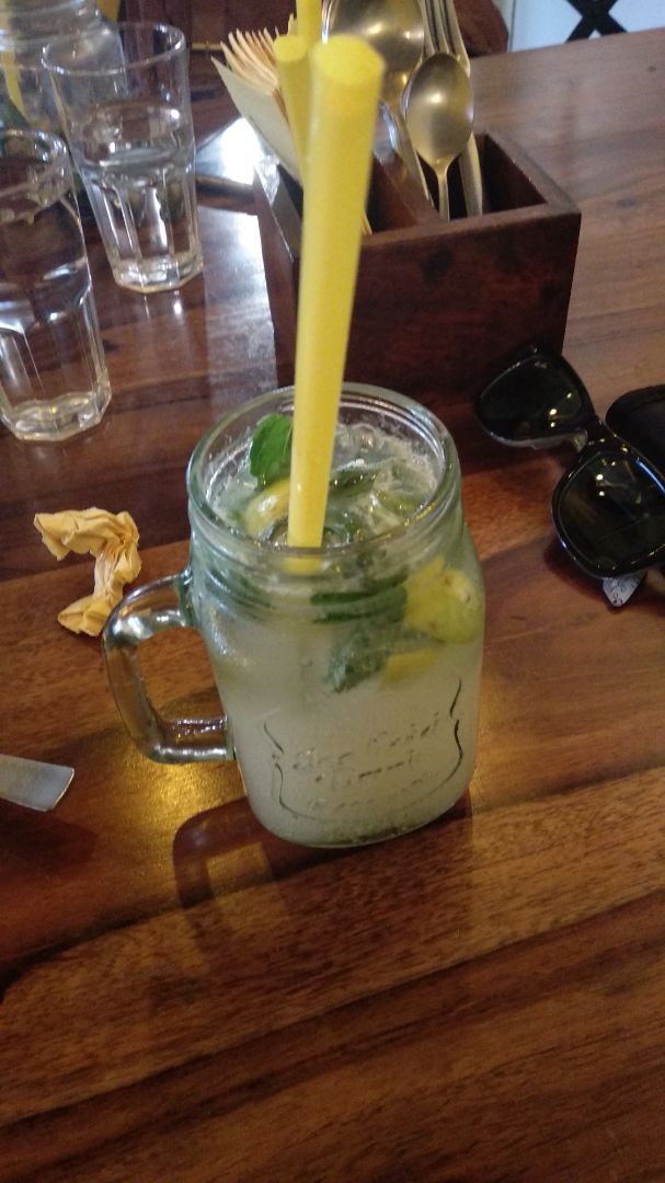 photo of Cafe Four By One Mint lichi mojito shared by @hsiabhishek on  20 Feb 2020 - review
