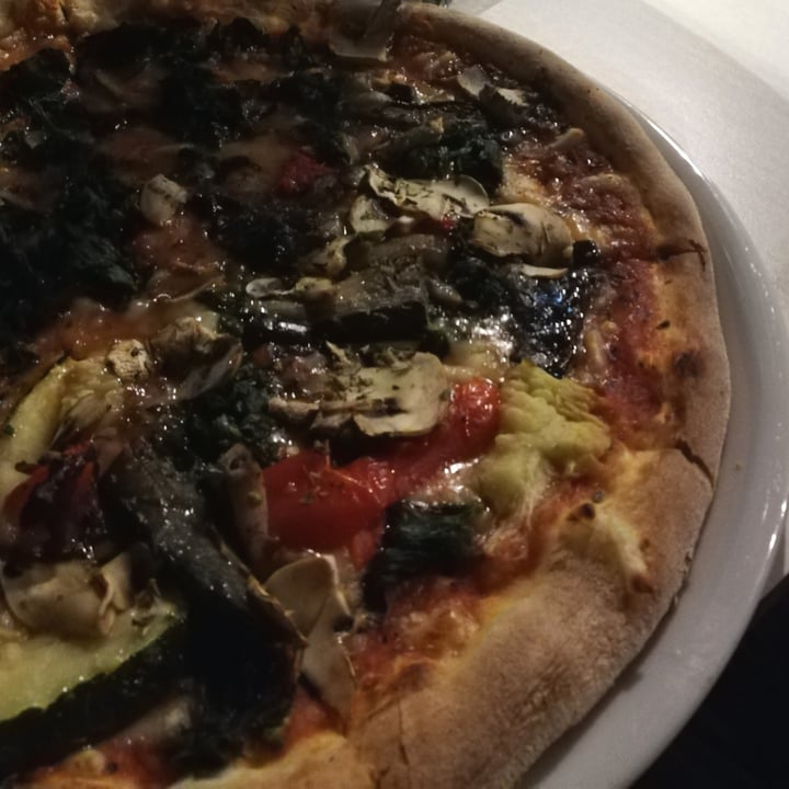 photo of Pizza Paco S L Pizza vegetal (vegana) shared by @nrabaneda on  07 Oct 2020 - review