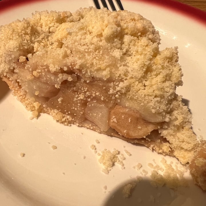 photo of Kaya's Kitchen apple crumb pie shared by @allycat38 on  27 Nov 2022 - review