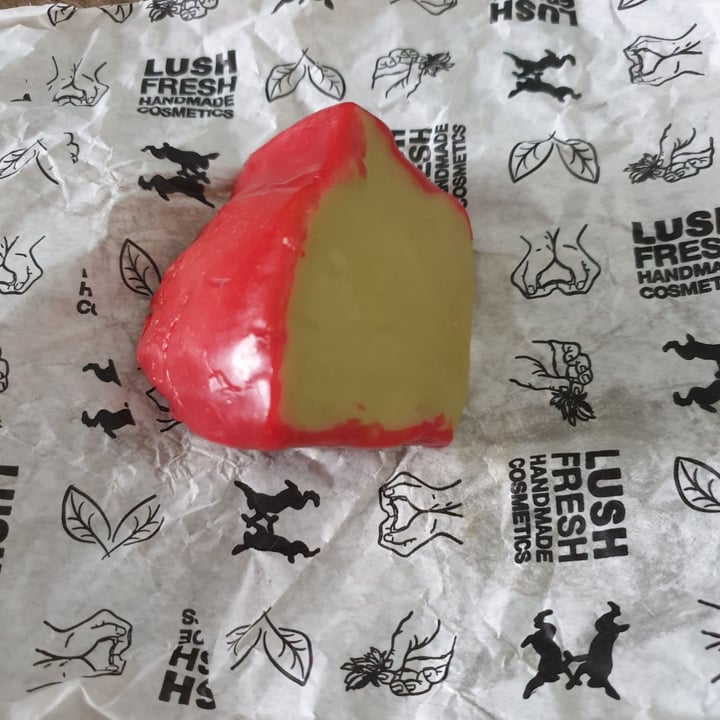 review photo of LUSH Fresh Handmade Cosmetics Avocado Co-Wash shared by @elianavegan on 06 Mar 2020 - review