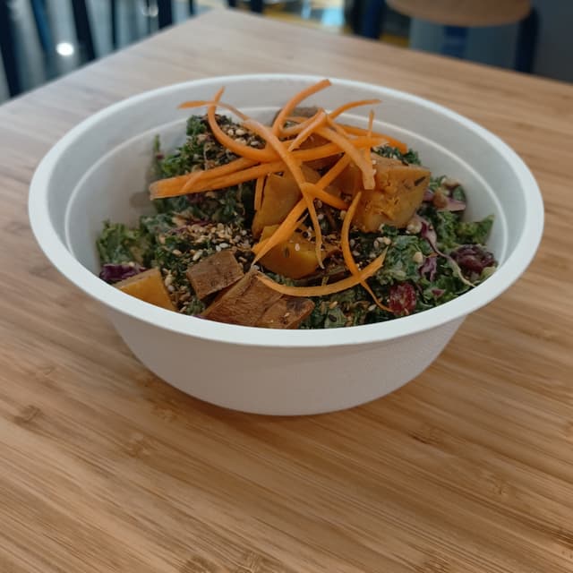Foto del plato “Kinky Kale Salad”