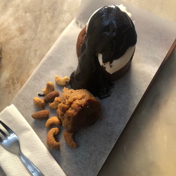 photo of Honest Chocolate Cafe Banana Bread Bunny Chow shared by @saigepeters on  19 May 2021 - review