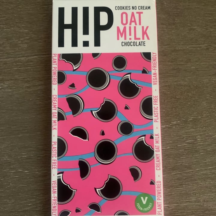 photo of HIP (H!P) Cookies & cream chocolate shared by @apaulapimentel on  04 May 2022 - review
