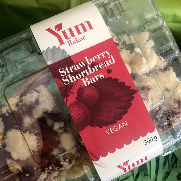 photo of Yum Baker Strawberry Shortbread Bars shared by @capetownvegan on  13 May 2021 - review