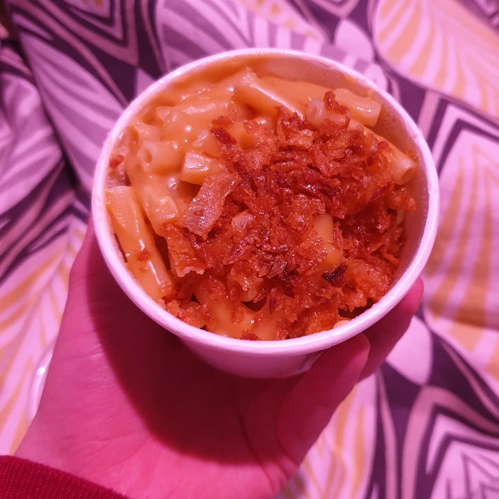 photo of Oowee vegan Mac & Cheese shared by @lydiahawkins on  27 Apr 2021 - review