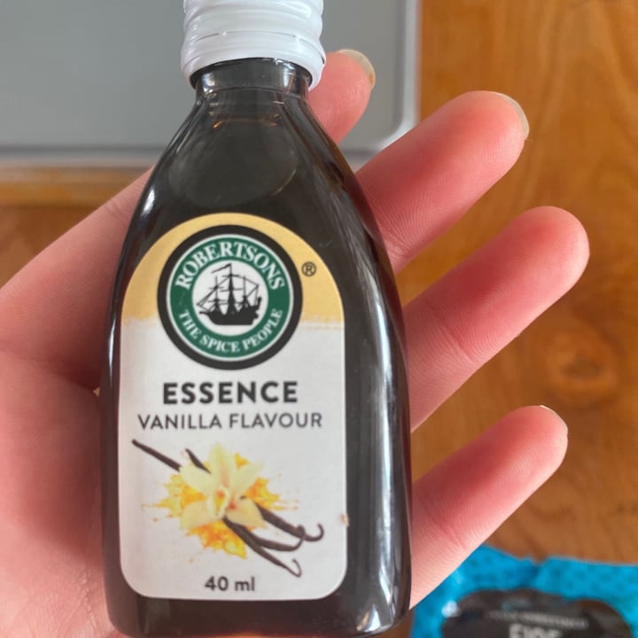 review photo of Robertsons Vanilla Essence shared by @roxymaritz on 08 Aug 2020 - review