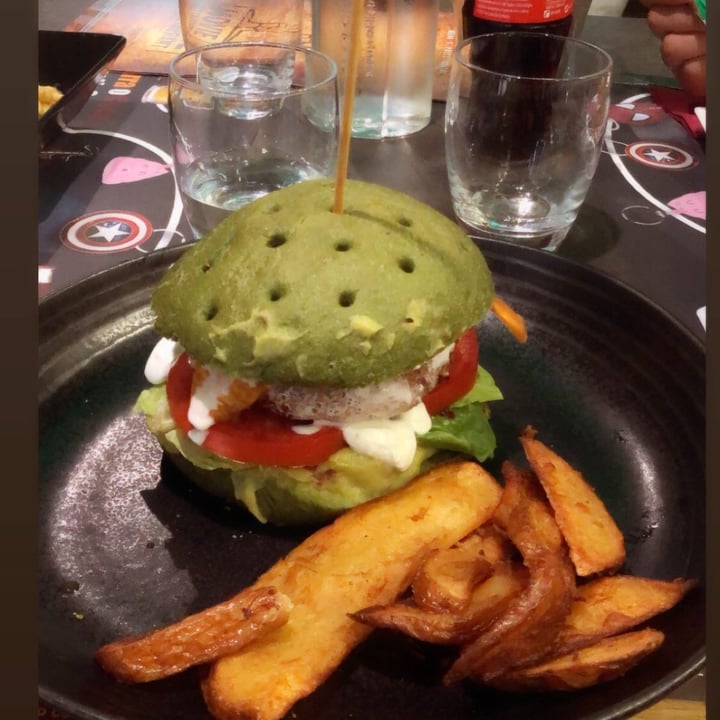 photo of Movie Restaurant Vega burger shared by @kalunaearthling on  21 Sep 2020 - review
