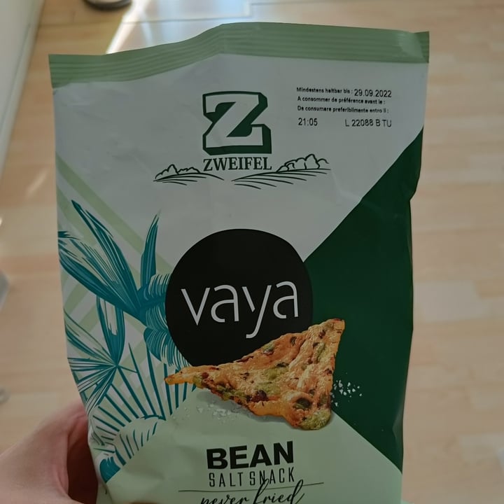 review photo of Zweifel Vaya Bean Salt Snack shared by @francib94 on 14 Jun 2022 - review
