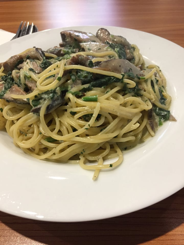 photo of SOUL ALIFE Mushroom spinach pasta shared by @vegan-ninja on  13 Jun 2018 - review