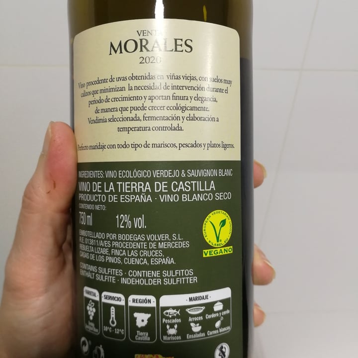 review photo of Venta Morales Vino Blanco shared by @lorelorelein on 05 Jan 2022 - review