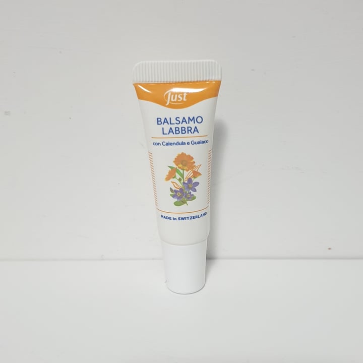 photo of Just Balsamo labbra shared by @ilariasalvadori on  09 Jun 2022 - review
