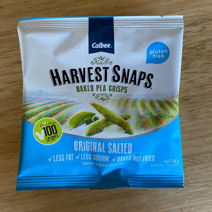 photo of Harvest Snaps Baked pea crisps originally salted shared by @adelepaige on  25 Nov 2022 - review