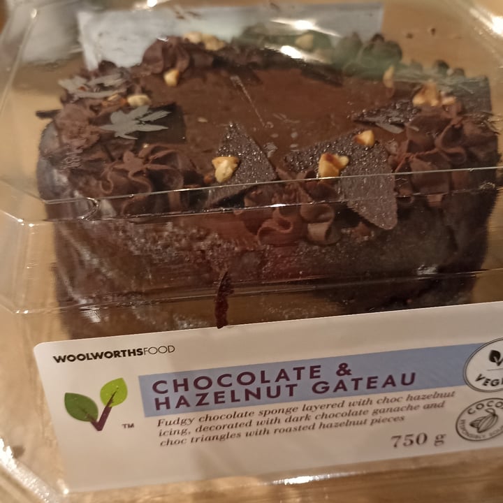 photo of Woolworths Food Chocolate & Hazelnut Gateau shared by @fitnish on  02 Sep 2022 - review