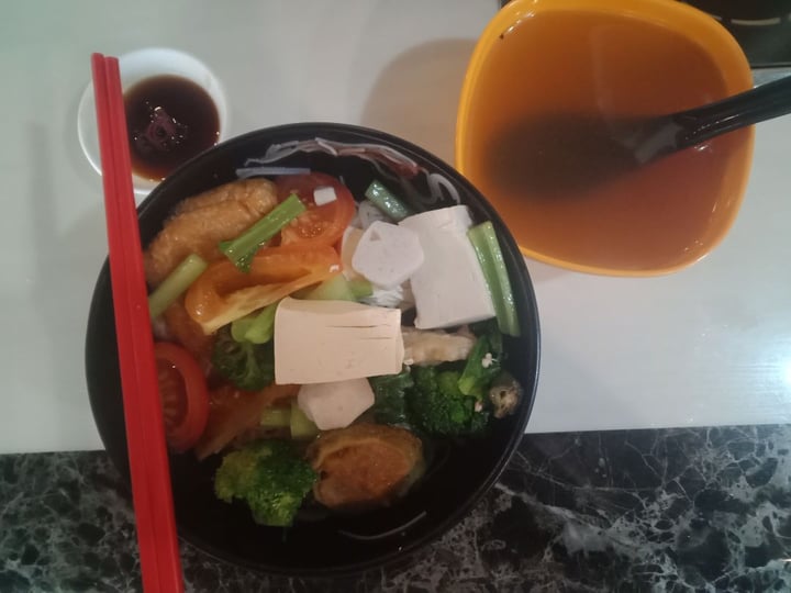 review photo of Yummy Veggie Hakka Yong Tau Foo Noodles-Dry shared by @niloaim on 04 Sep 2019 - review
