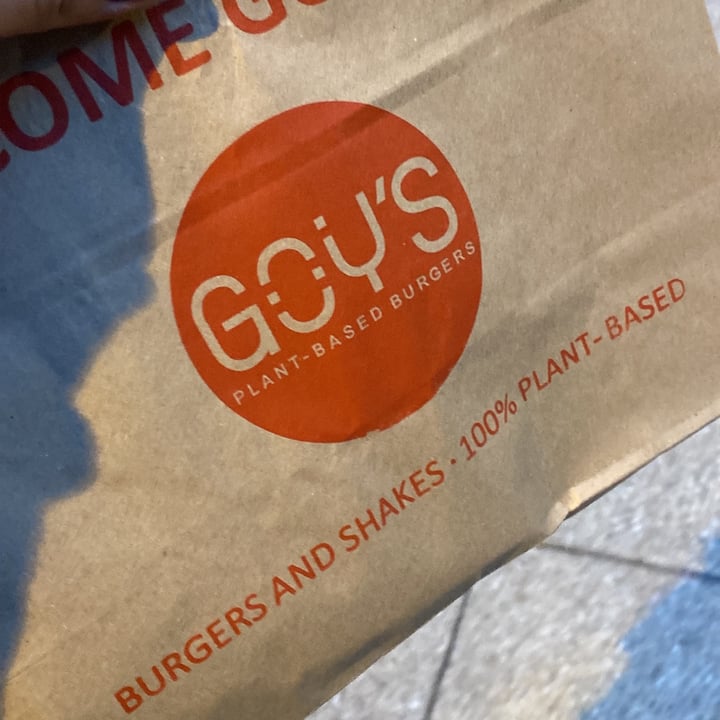 photo of Goy’s Plant Based Burgers Goy shared by @vegancum on  09 Jun 2022 - review