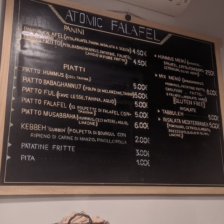 photo of Atomic Falafel Panino Pita Con Falafel shared by @ariannaeffe4 on  25 Mar 2022 - review