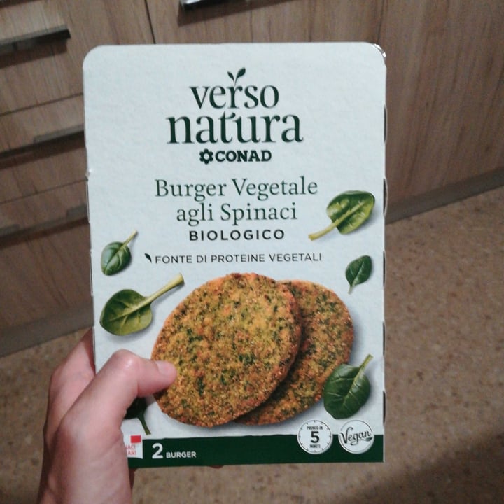 photo of Verso Natura Conad Veg Burger vegetale agli spinaci biologico shared by @je3 on  22 Aug 2022 - review