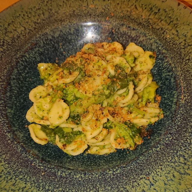 菜肴“Orecchiette Alle Cime Di Rapa”的照片