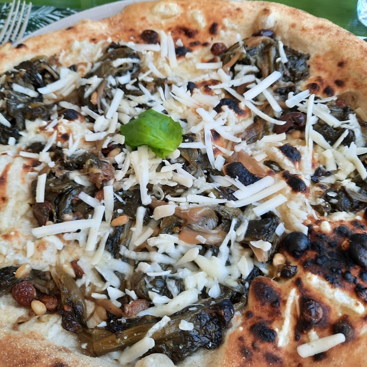 photo of Piperita Pizza coccinella vegan shared by @tania- on  30 Jan 2022 - review