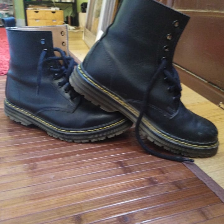 photo of Ecoalkesan Botas veganas shared by @noeac on  29 Sep 2020 - review